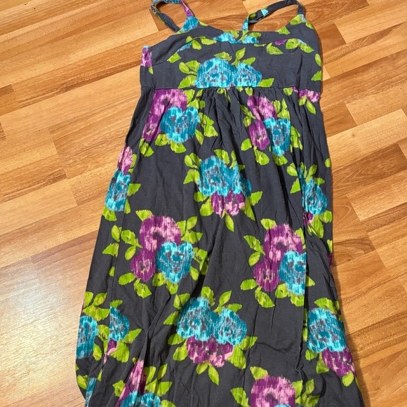 Long maxi dress- old navy maternity dress- spring/ summer floral maternity small - Picture 1 of 4